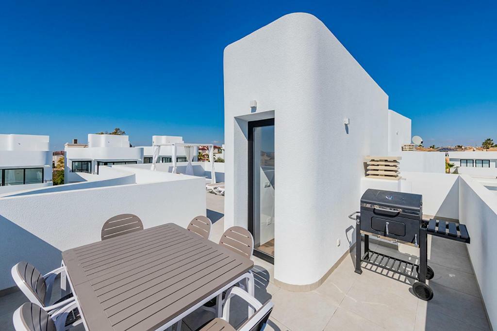 Stylish Villa 2018,Pool,3B.R.Wifi,Netflix San Fulgencio Εξωτερικό φωτογραφία